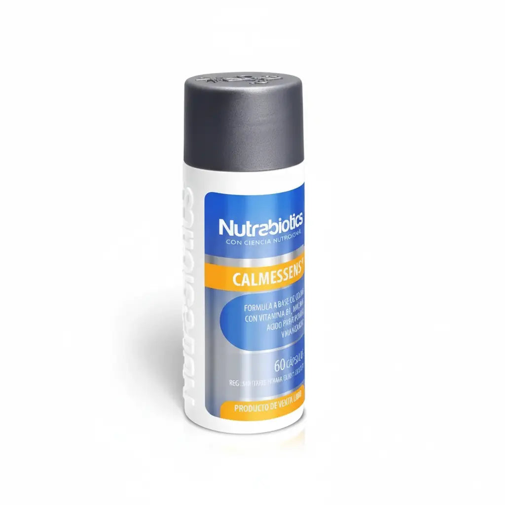 Frasco de Calmessens® Nutrabiotics, suplemento dietario con Colina, Vitaminas del Complejo B y Manganeso, diseñado para apoyar el bienestar mental y el equilibrio metabólico, distribuido por Alternativ.