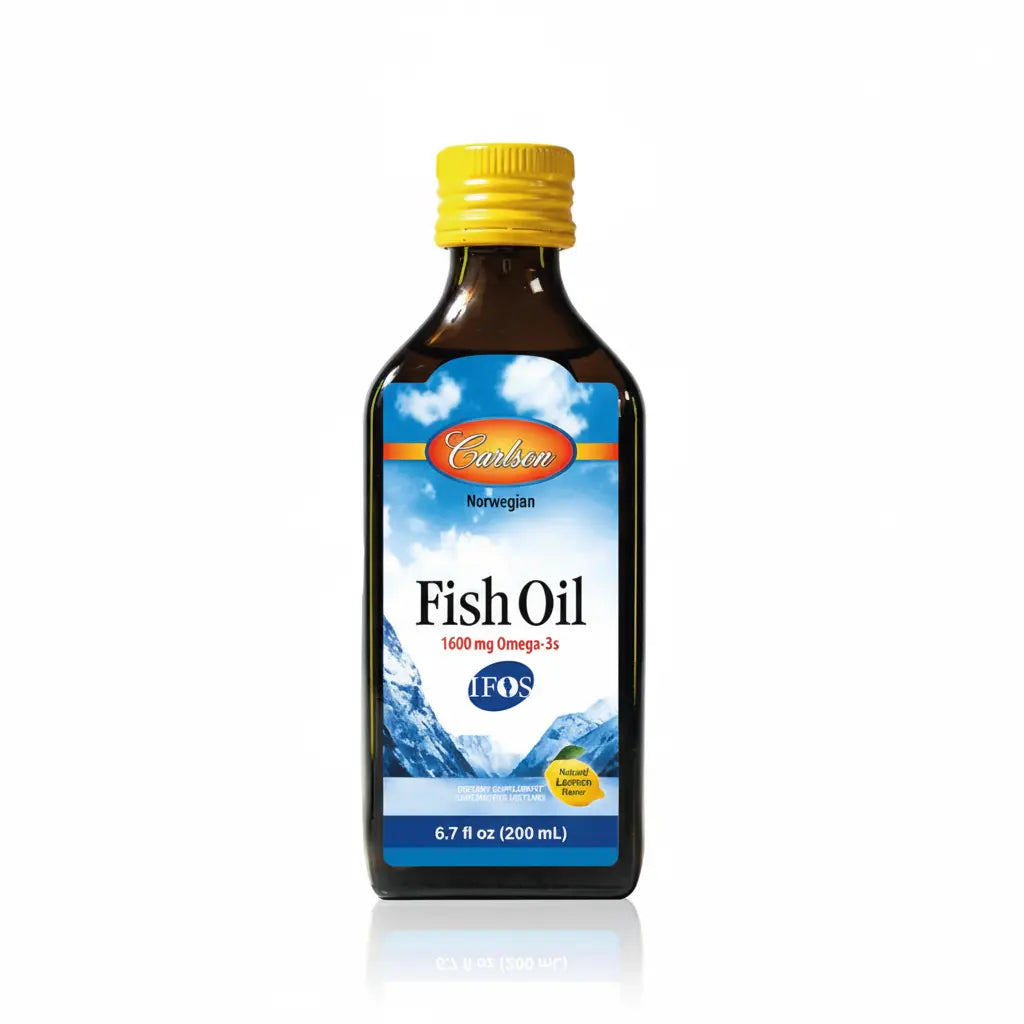 Frasco de Fish Oil Omega 3 EPA y DHA Carlson Labs, suplemento dietario noruego certificado IFOS con aceite de pescado puro, vitamina E y sabor a limón, distribuido por Alternativ.