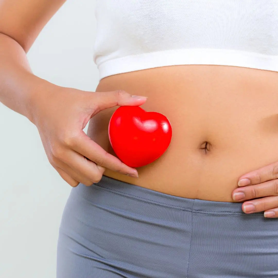 Imagen de Alternativ que representa el equilibrio del microbioma intestinal, con elementos naturales y tonos suaves que evocan bienestar digestivo y armonía interior.